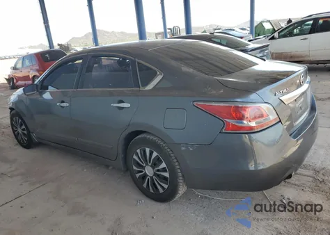 2015 Nissan Altima 2.5 из США, поврежденный, VIN 1N4AL3AP0FN906997